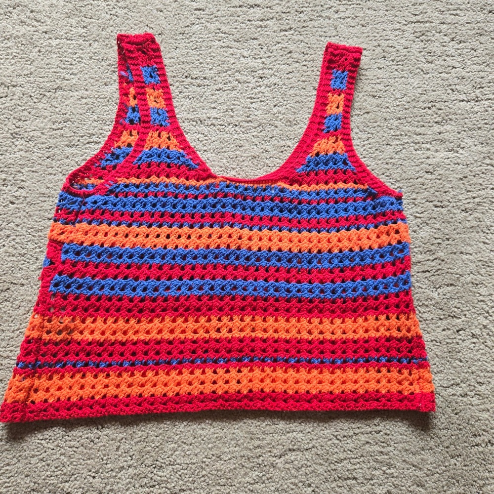 Zara Crochet Knit Crop Top Red Orange Blue Boho Button Front Tank Medium - Picture 4 of 4